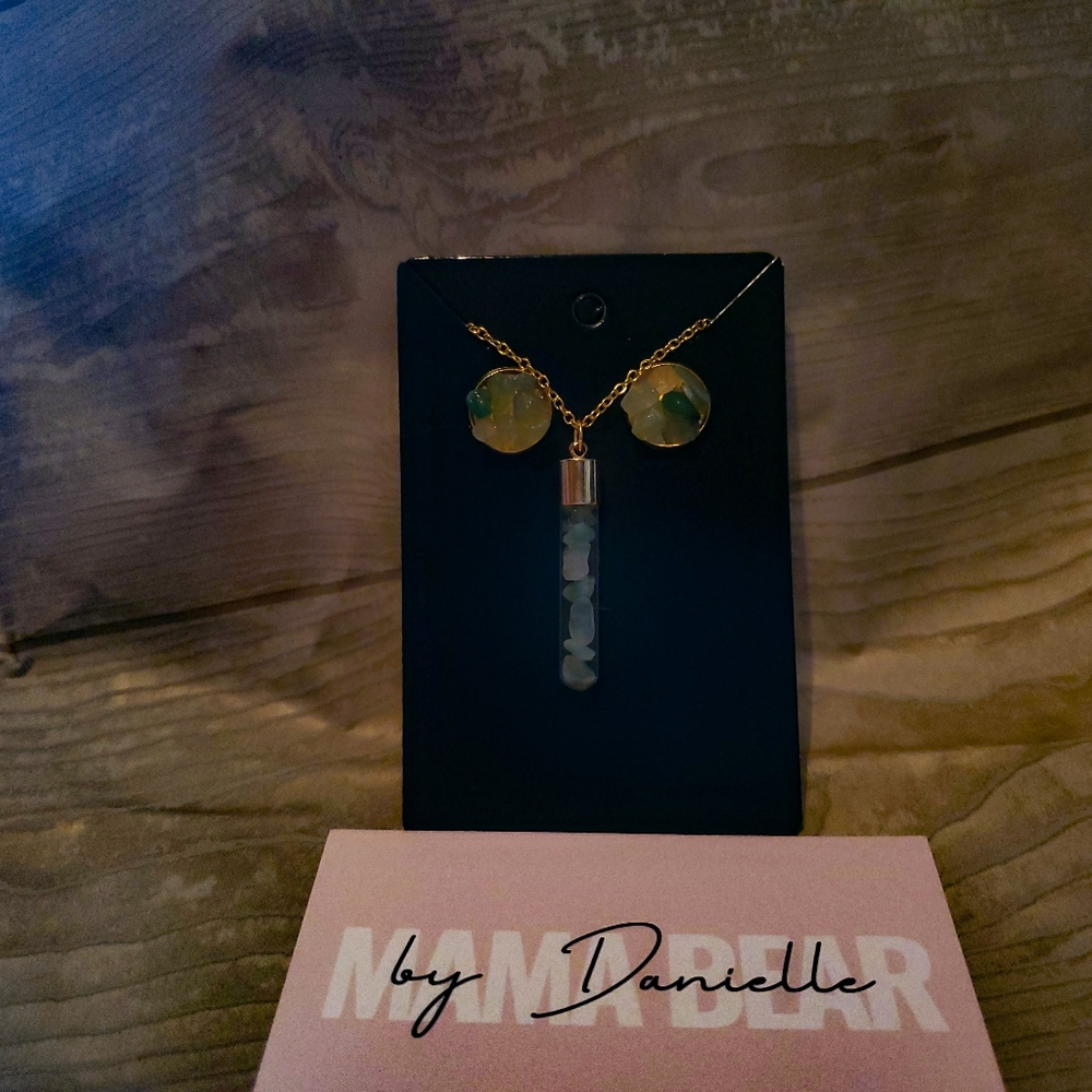 Green Adventurine necklace and earring set, mamabearbydanielle